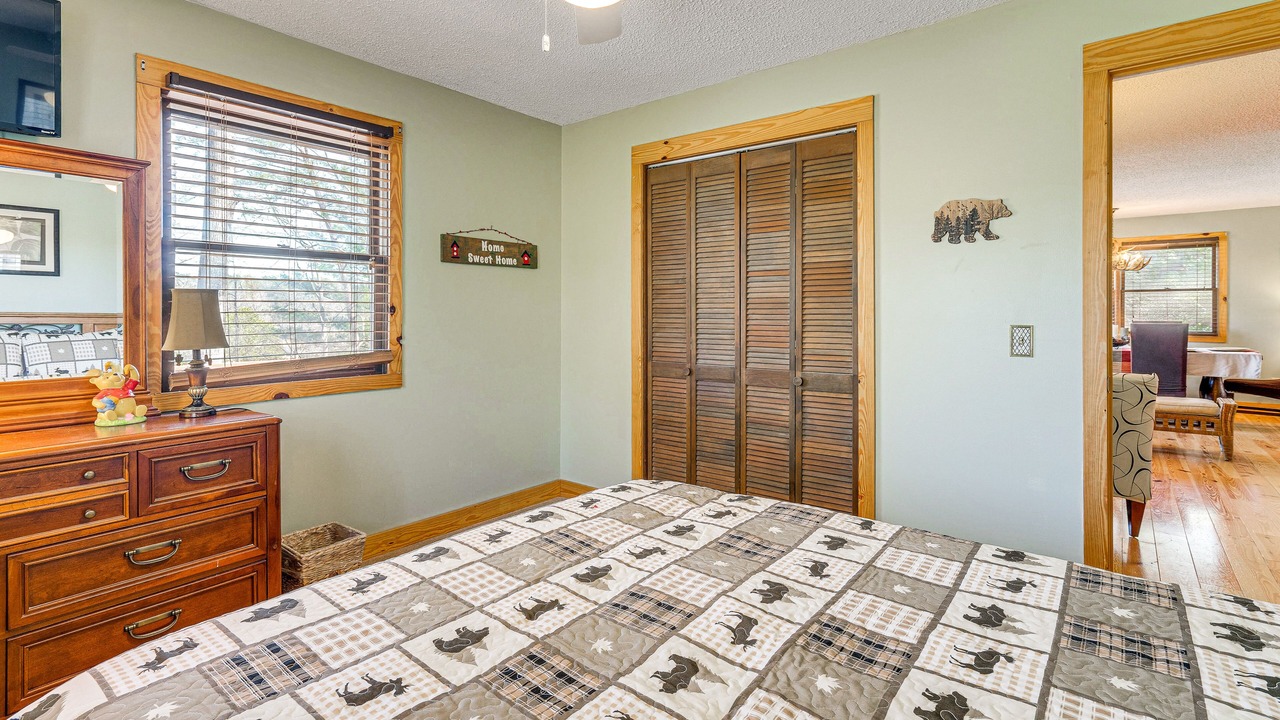 Photo of Bedroom in Hiawassee