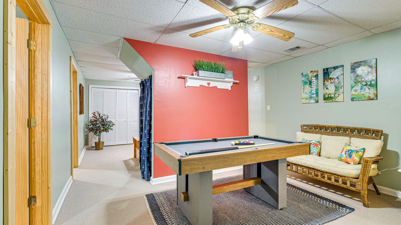 Photo of Bedroom in Hiawassee