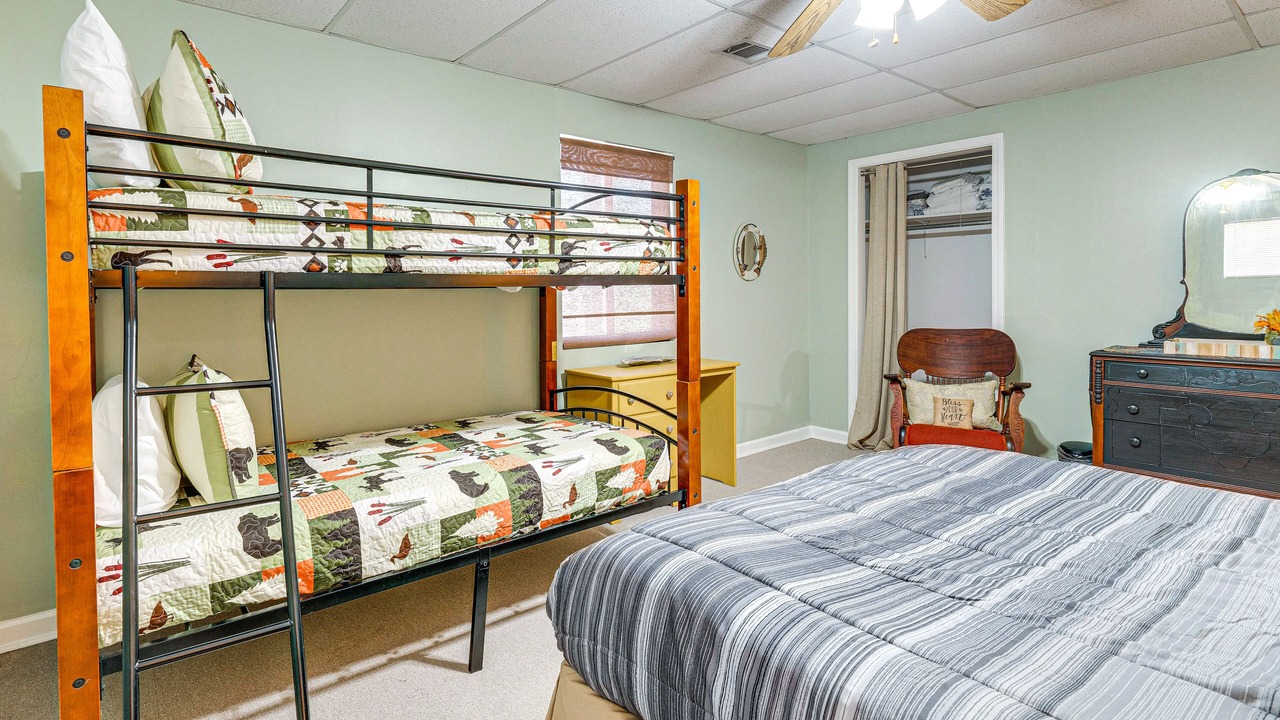 Photo of Bedroom in Hiawassee