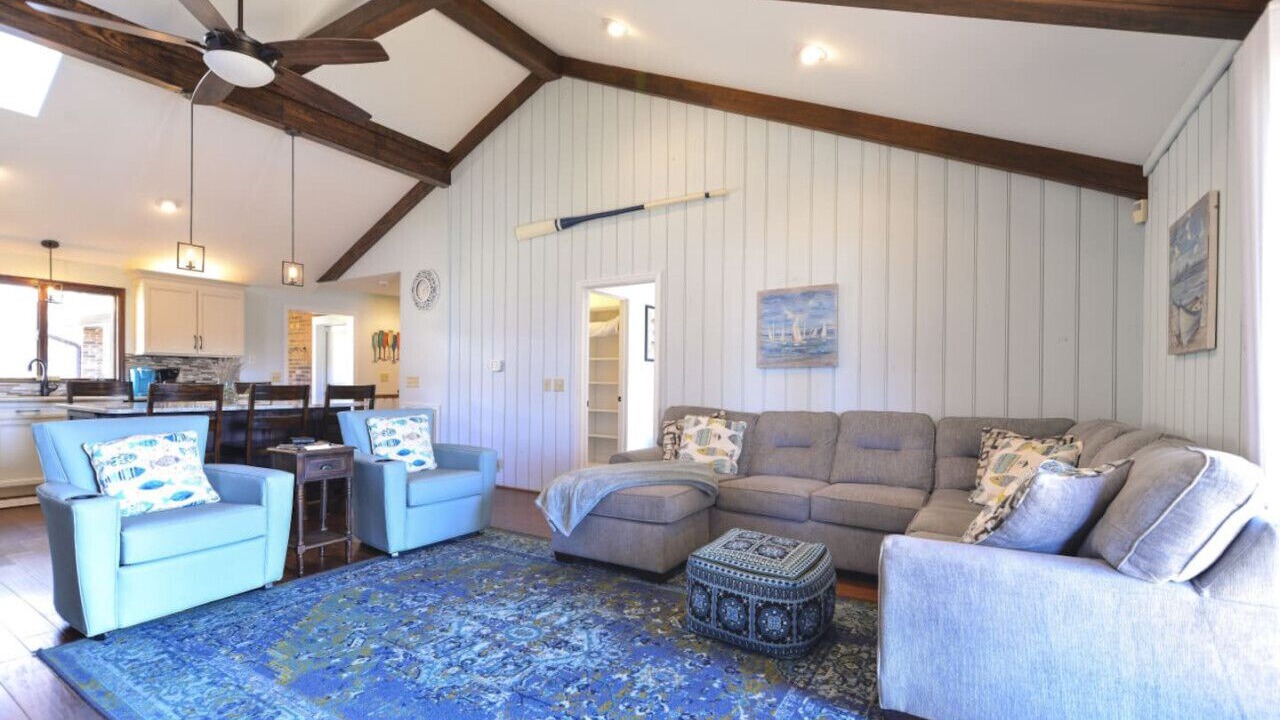 Photo of Livingroom in Lake Norman of Catawba