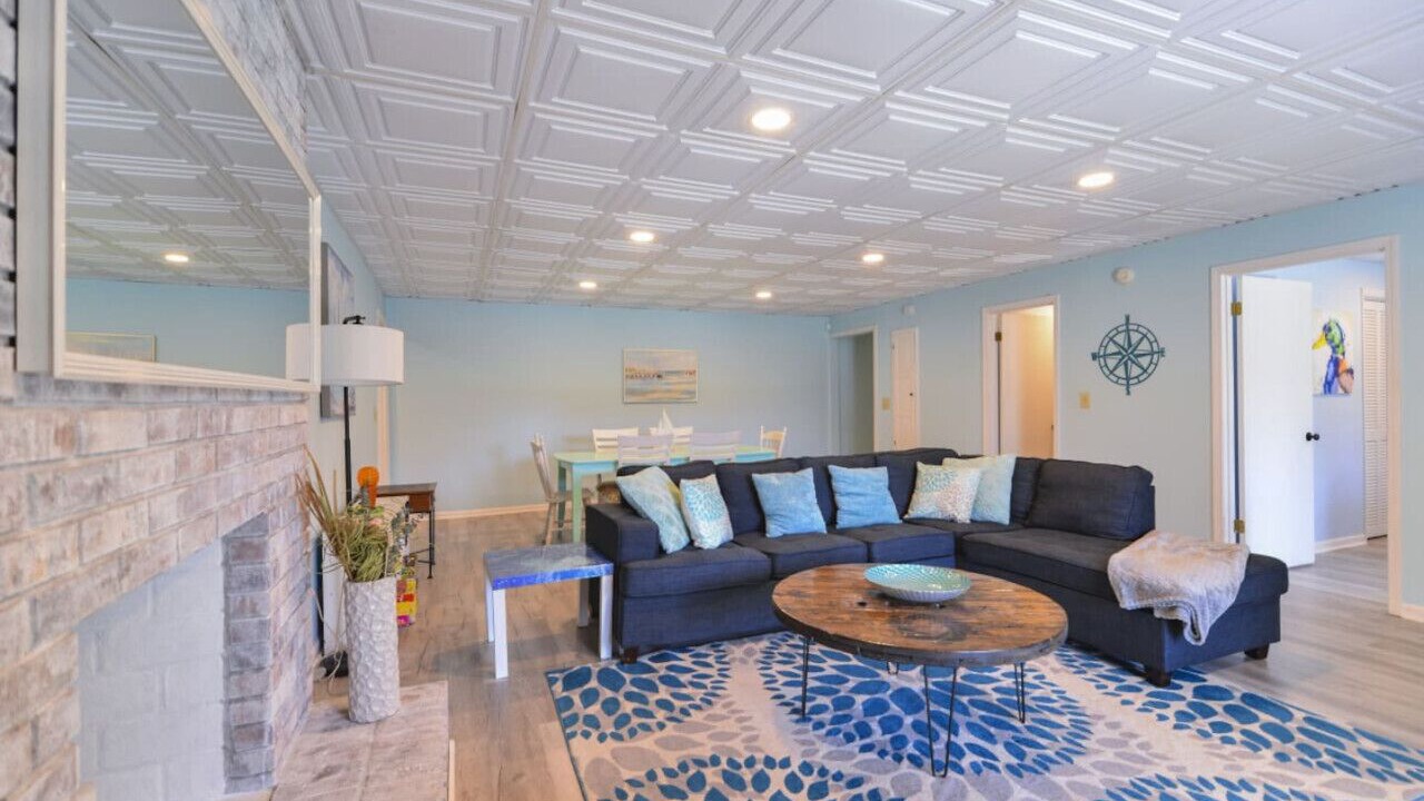 Photo of Livingroom in Lake Norman of Catawba
