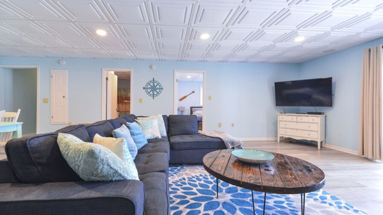 Photo of Livingroom in Lake Norman of Catawba