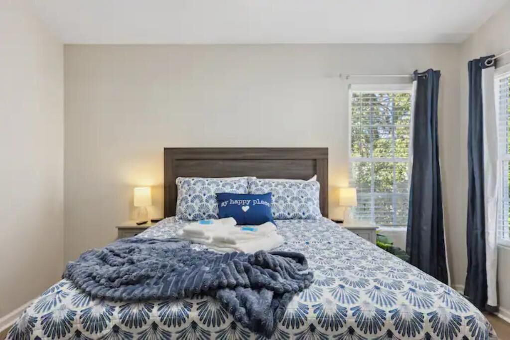 Photo of Bedroom in Myrtle Grove