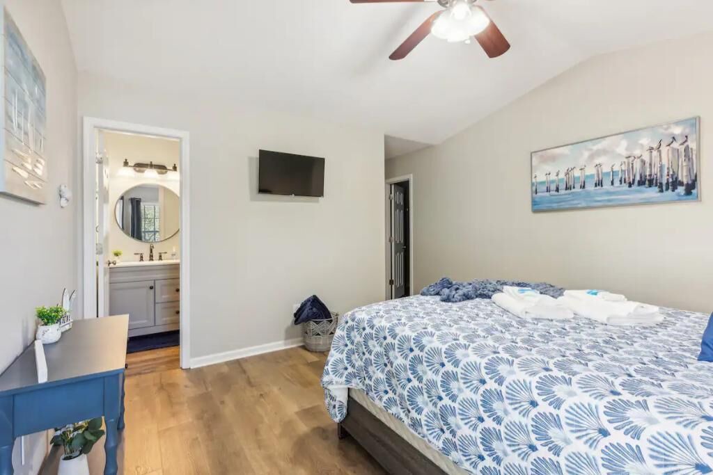 Photo of Bedroom in Myrtle Grove