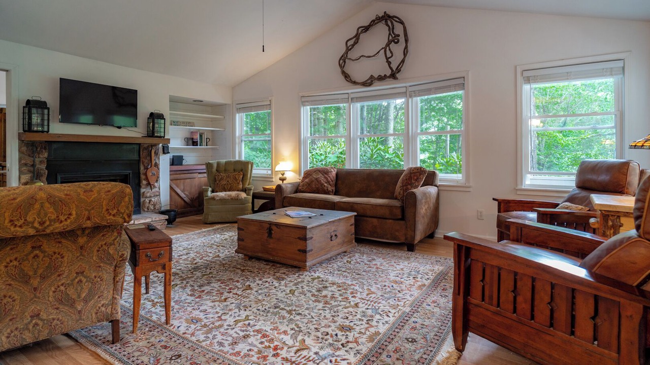 Photo of Livingroom in Waynesville