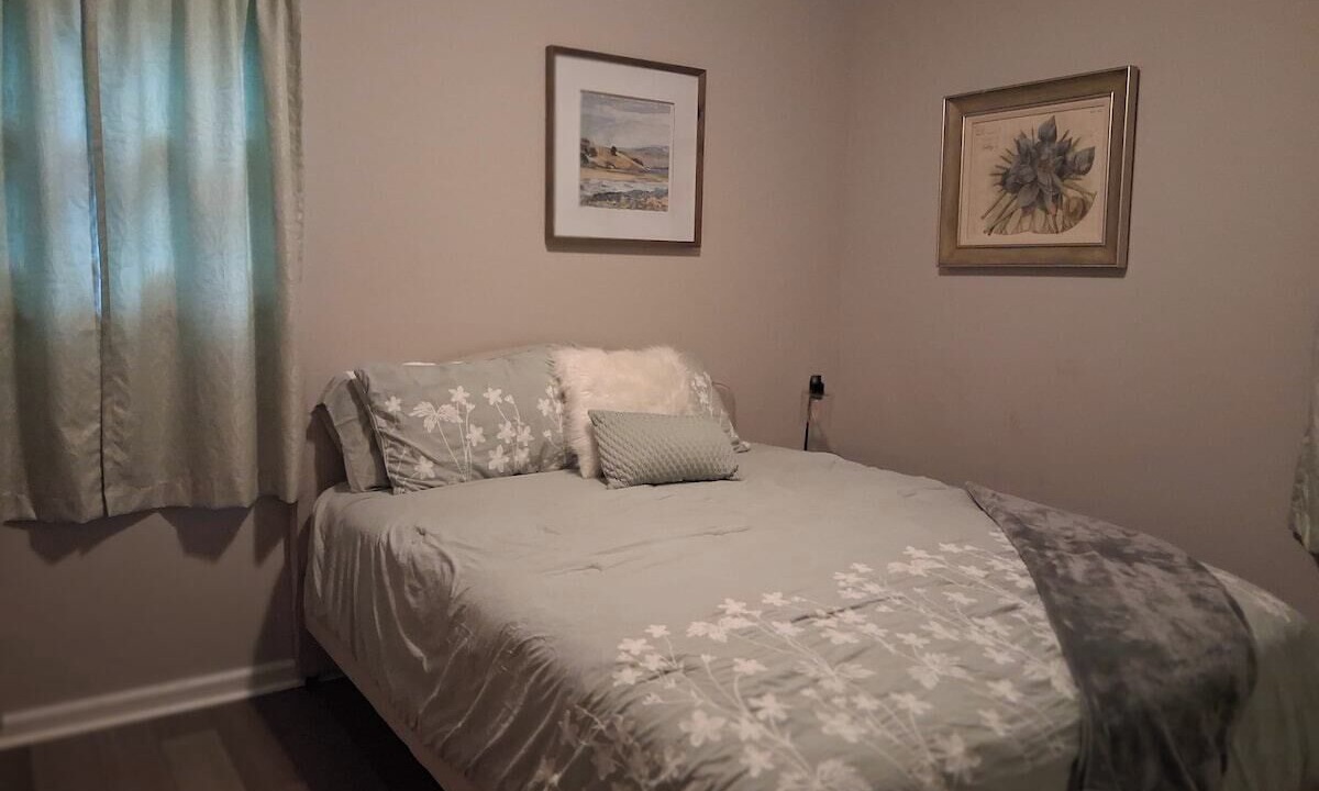 Photo of Bedroom in Statesville