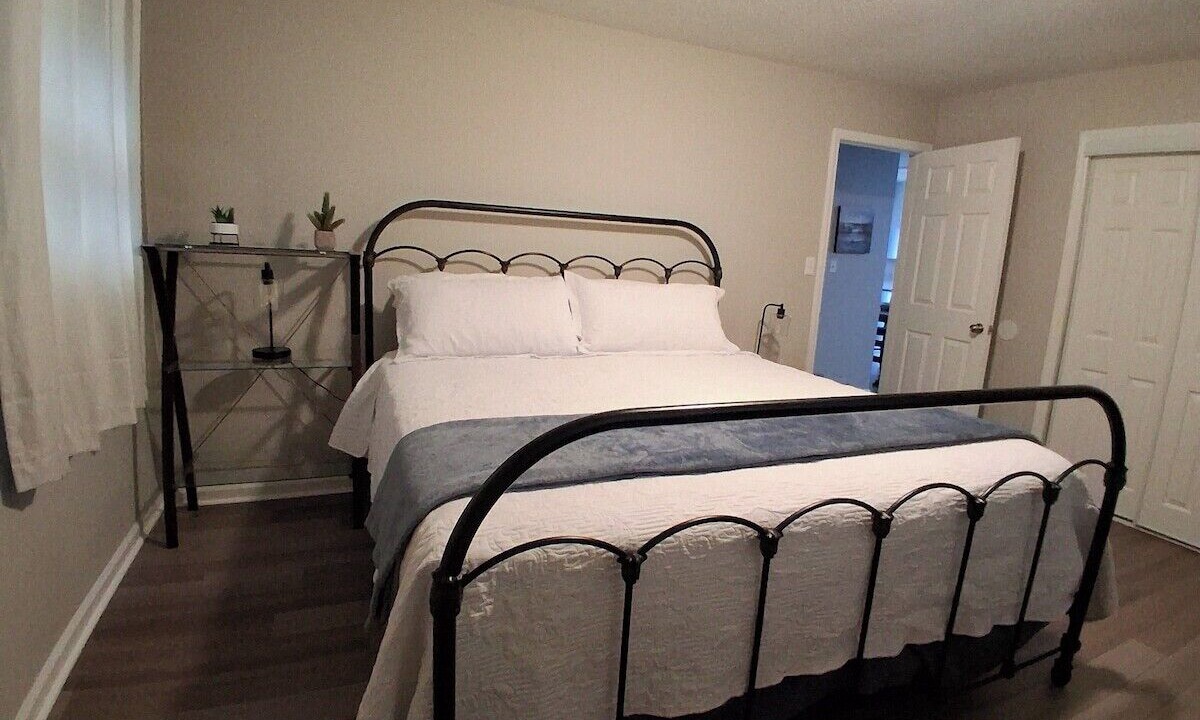Photo of Bedroom in Statesville
