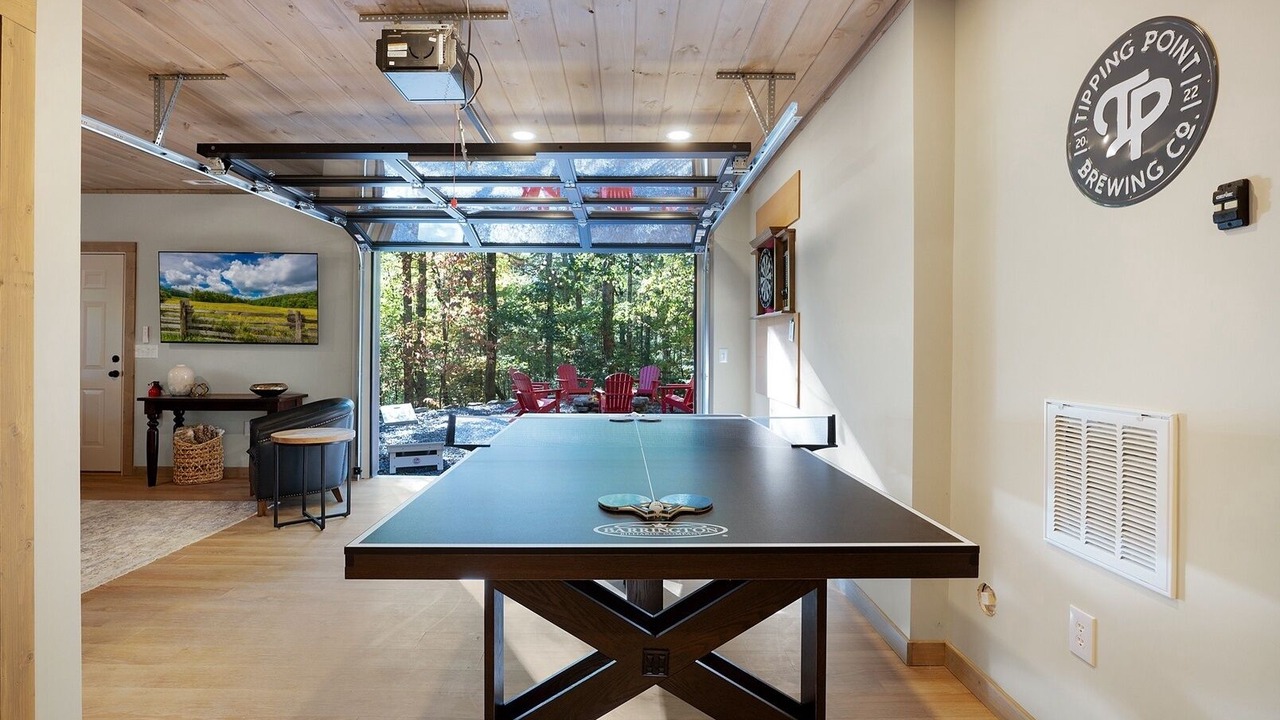 Photo of Bedroom in Cherry Log