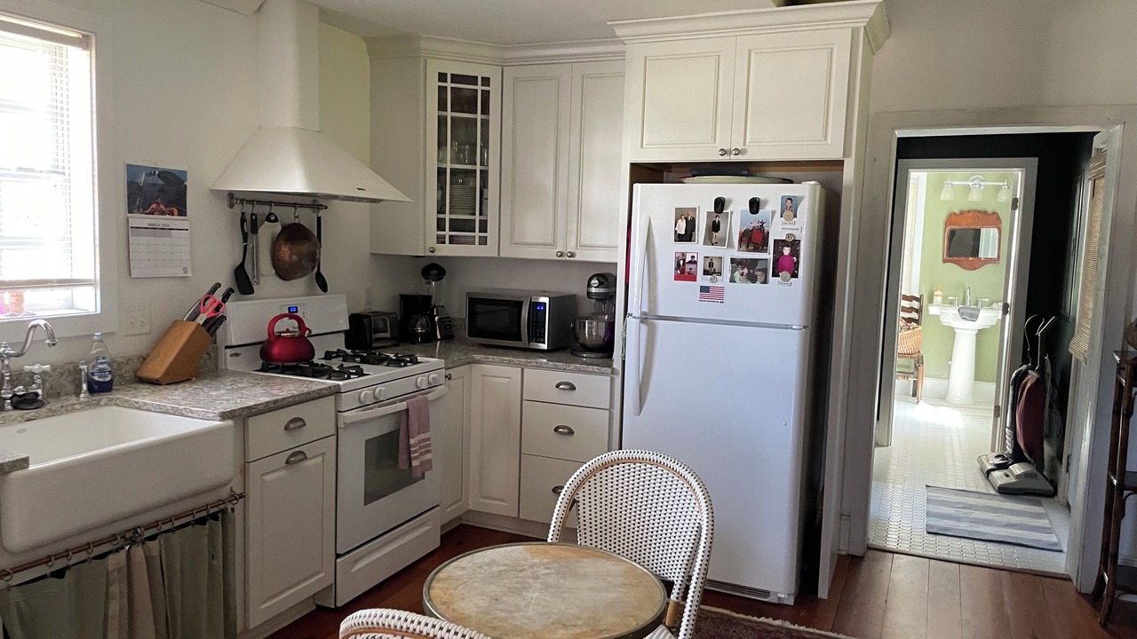 Photo of Kitchen in Historic District