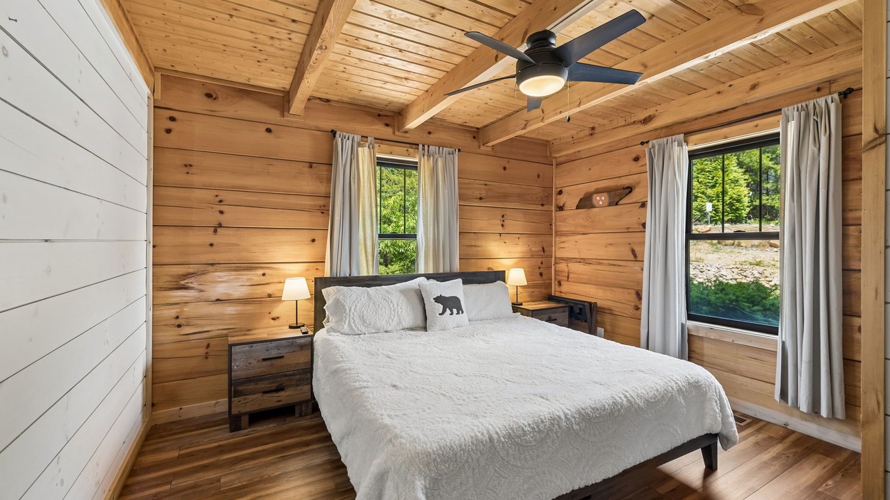 Photo of Bedroom in Tellico Plains