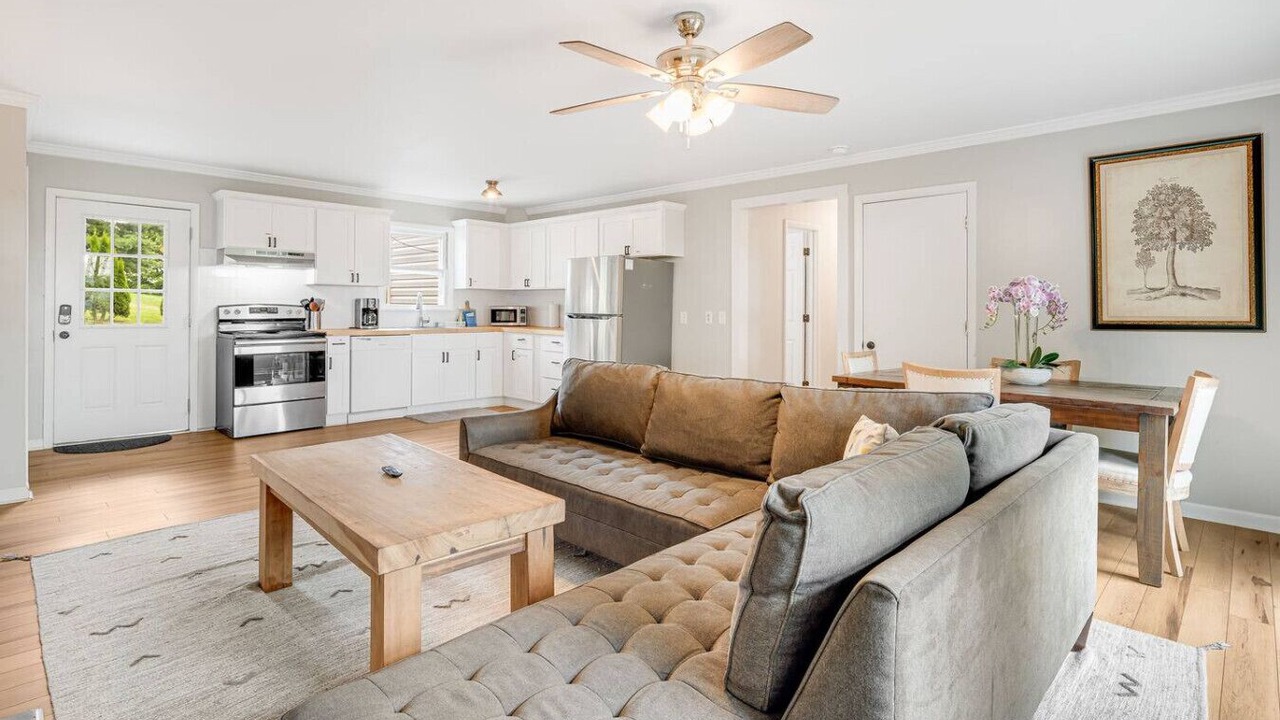 Photo of Livingroom in Blowing Rock
