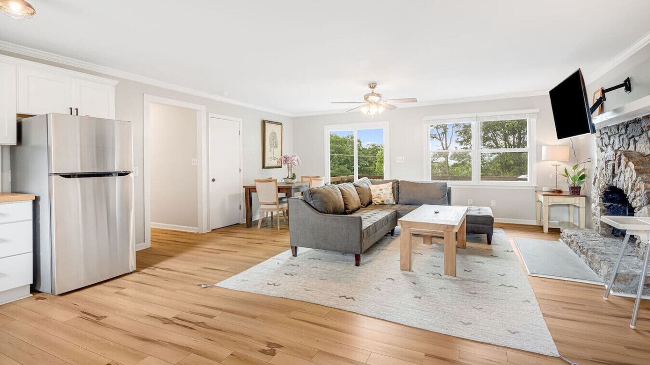 Photo of Livingroom in Blowing Rock