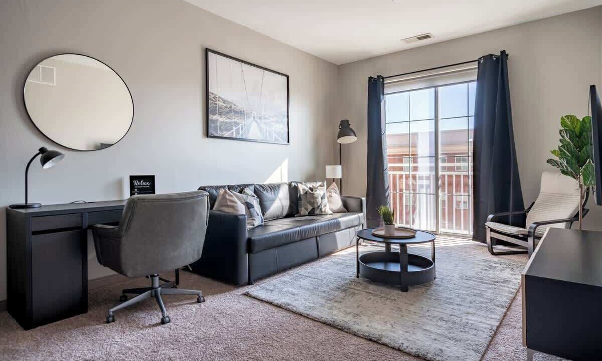 Photo of Livingroom in Scioto Mile