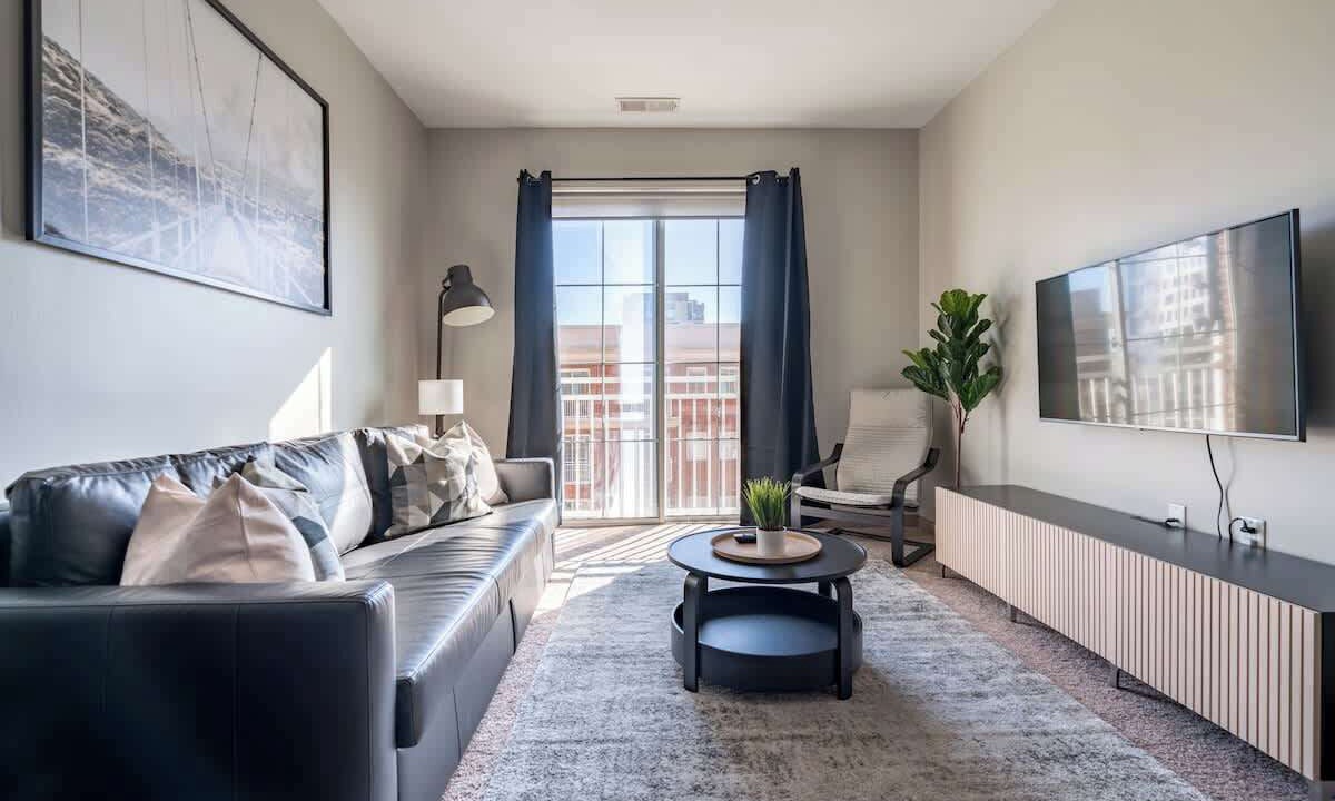 Photo of Livingroom in Scioto Mile