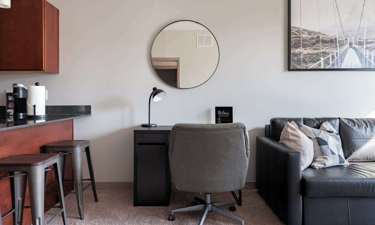 Photo of Livingroom in Scioto Mile