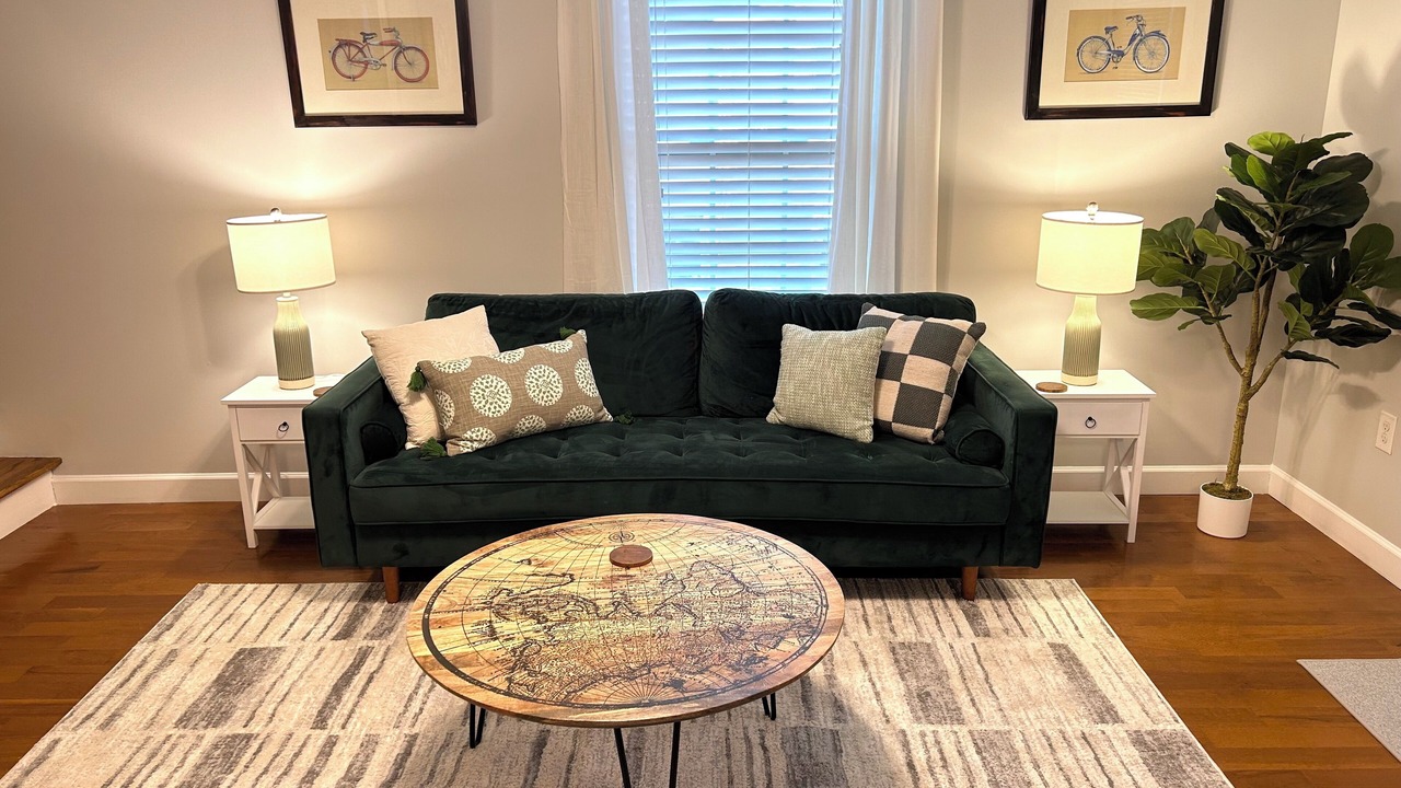Photo of Livingroom in Knoxville