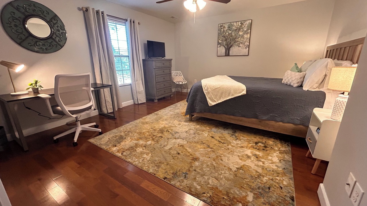 Photo of Bedroom in Knoxville