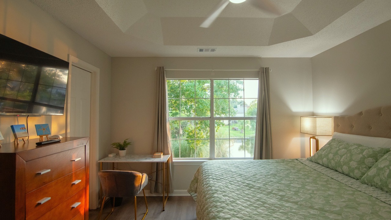 Photo of Bedroom in Whitemarsh Island