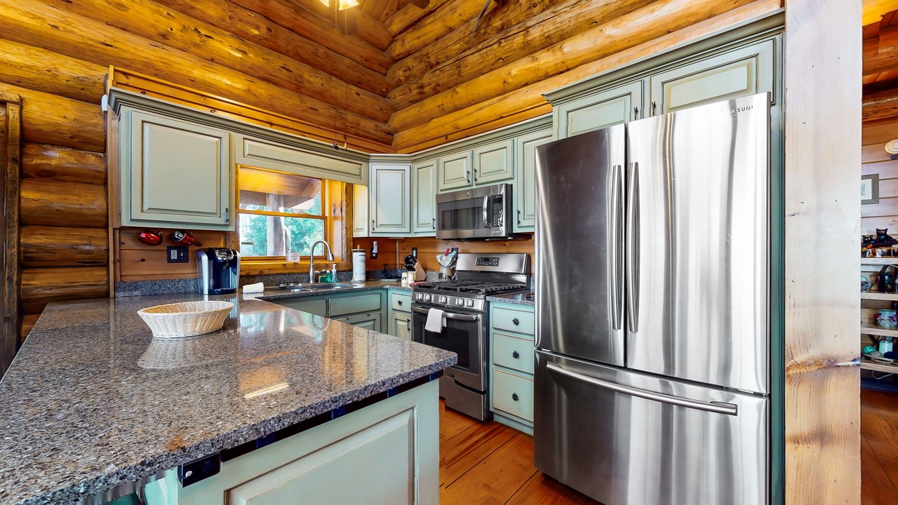 Photo of Kitchen in Ridges Over the Lake