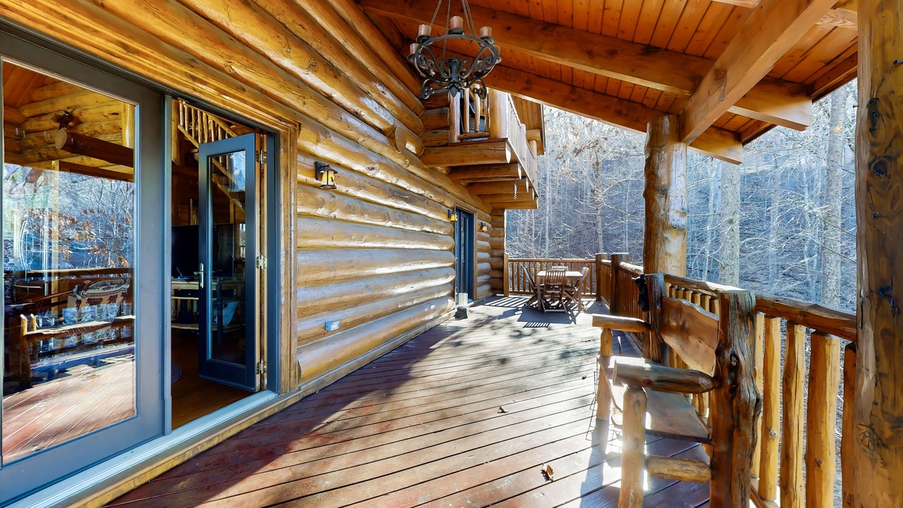 Photo of Patio Balcony in Ridges Over the Lake