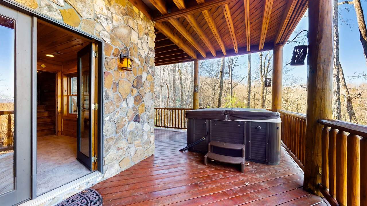 Photo of Patio Balcony in Ridges Over the Lake