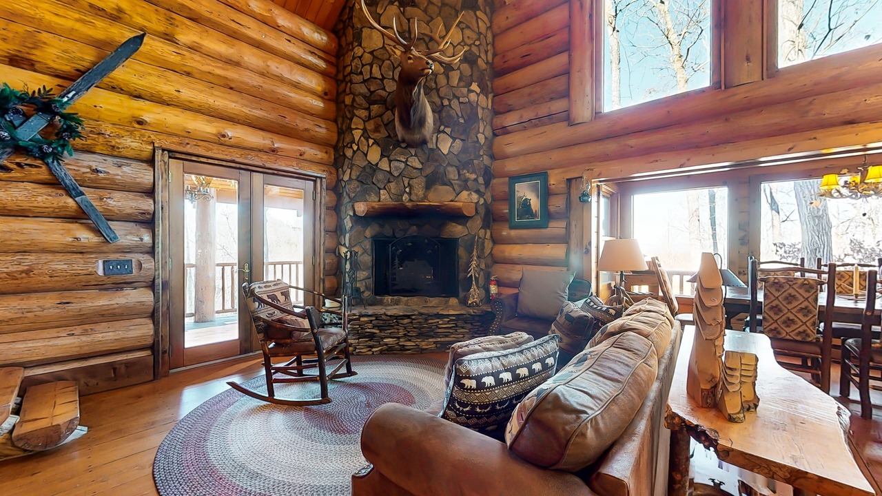 Photo of Livingroom in Ridges Over the Lake