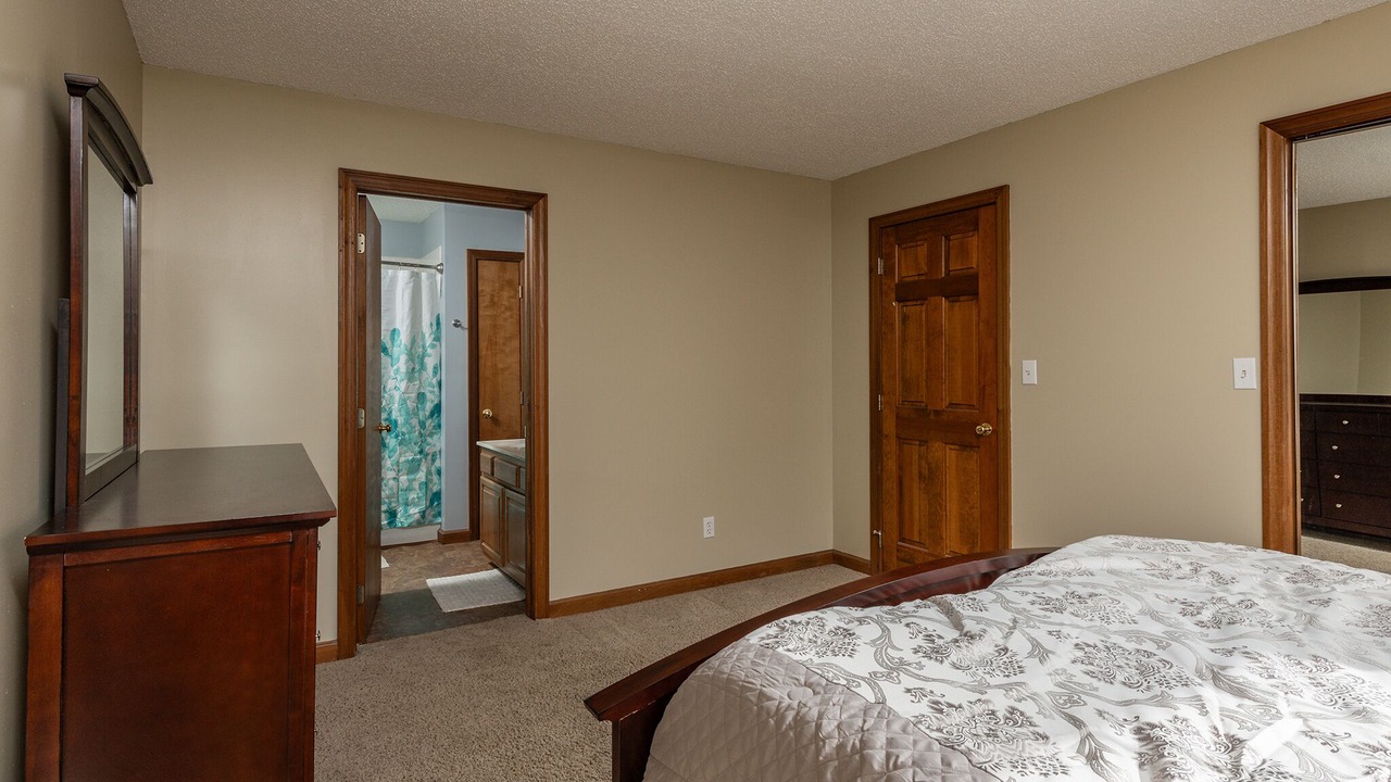 Photo of Bedroom in Kanawha City