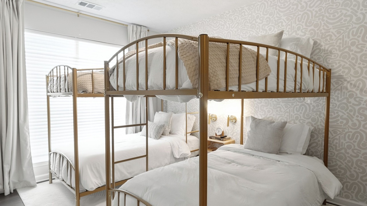 Photo of Bedroom in Whitemarsh Island