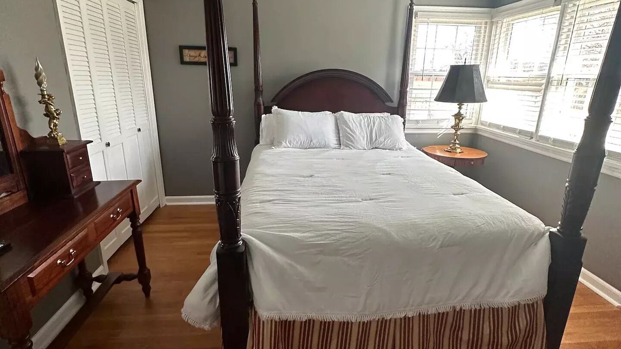 Photo of Bedroom in Bardstown