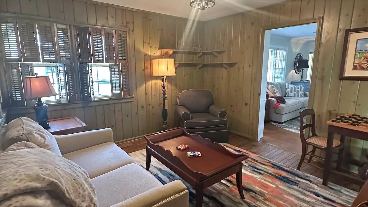 Photo of Livingroom in Bardstown