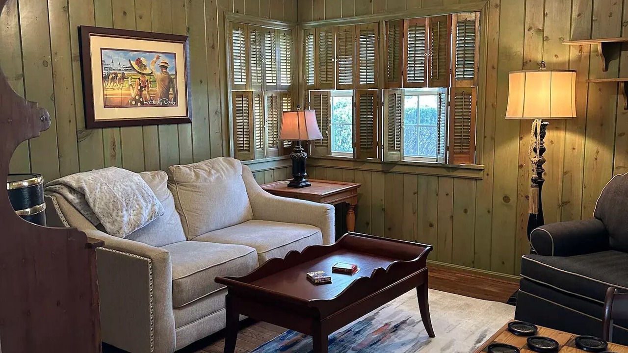 Photo of Livingroom in Bardstown