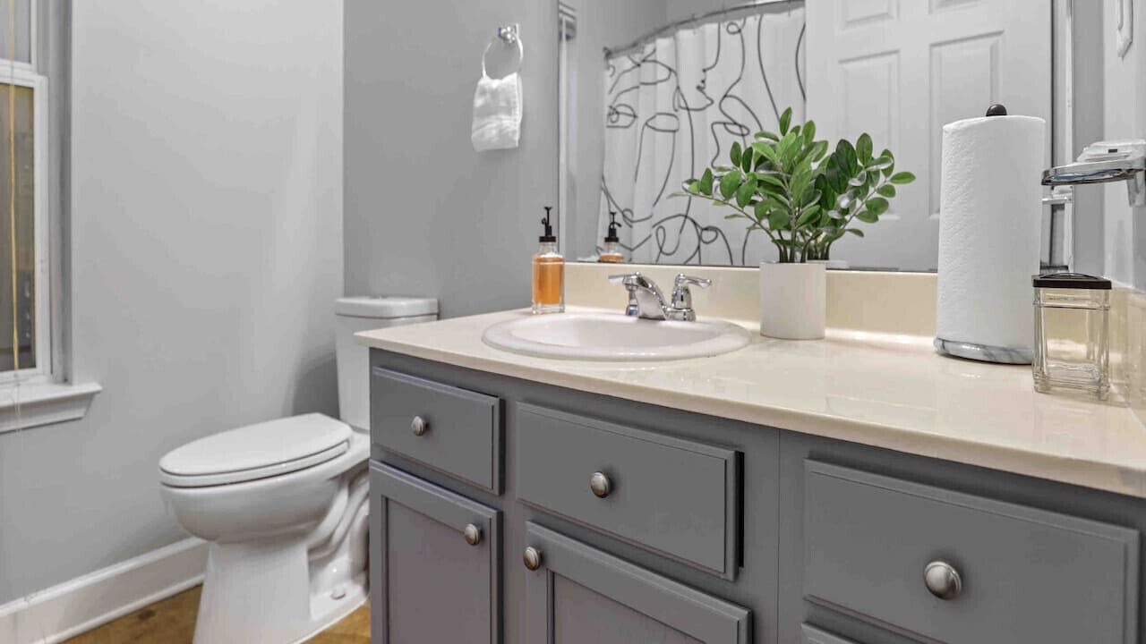 Photo of Bathroom in Uptown