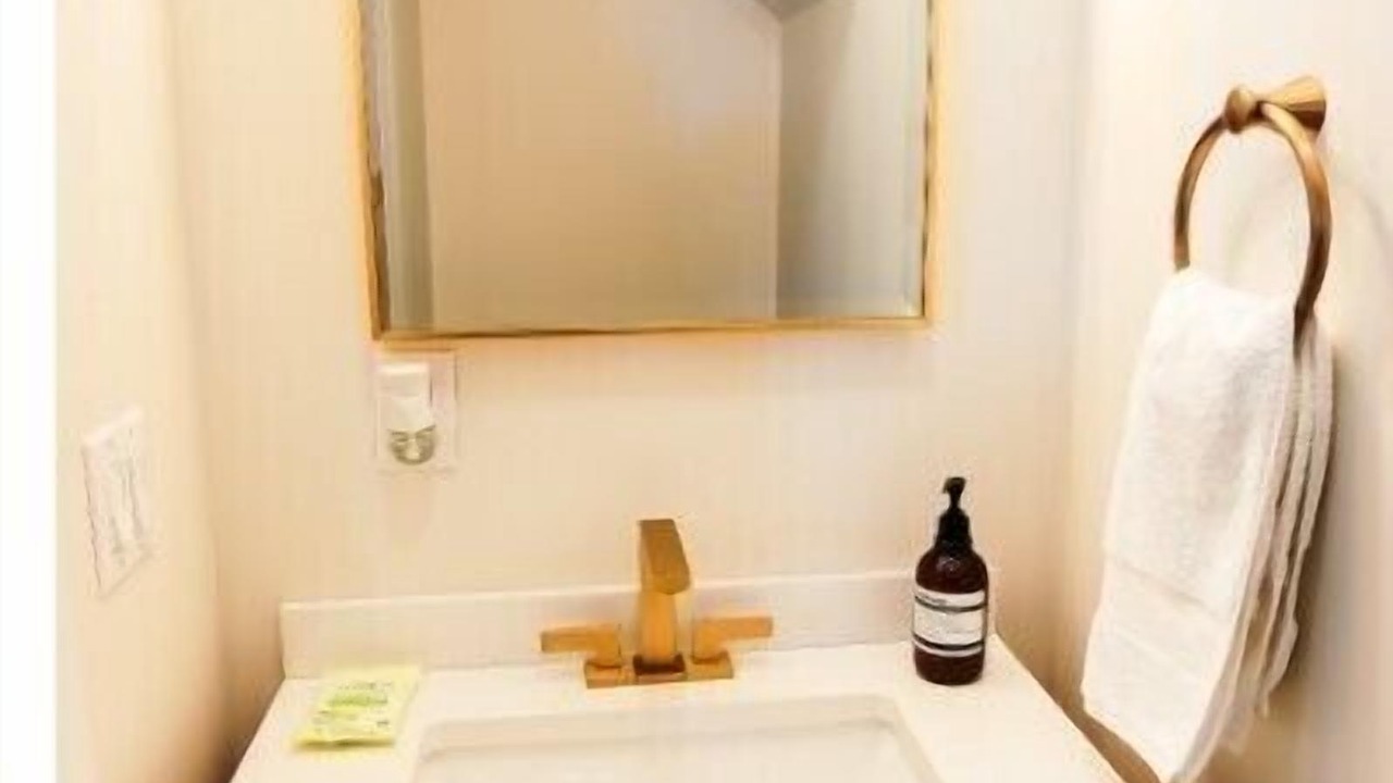 Photo of Bathroom in Near East Columbus