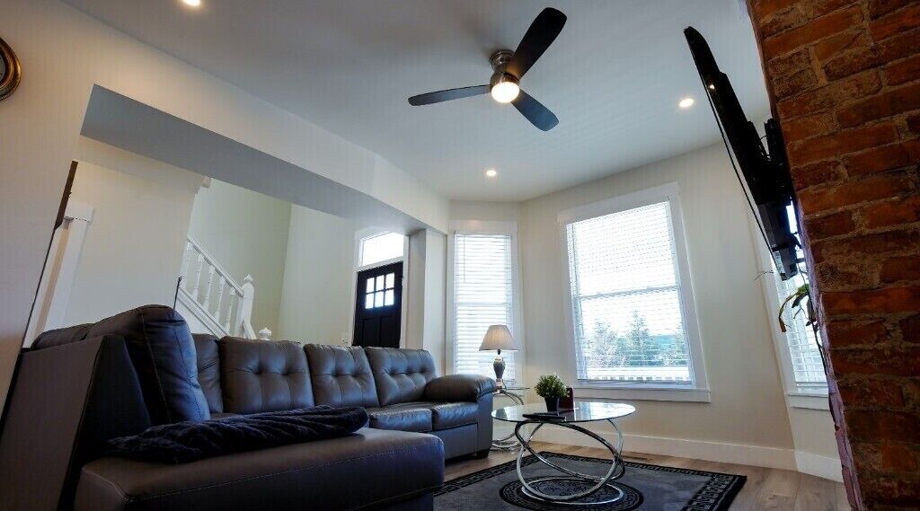 Photo of Livingroom in Near East Columbus