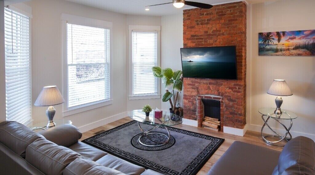 Photo of Livingroom in Near East Columbus