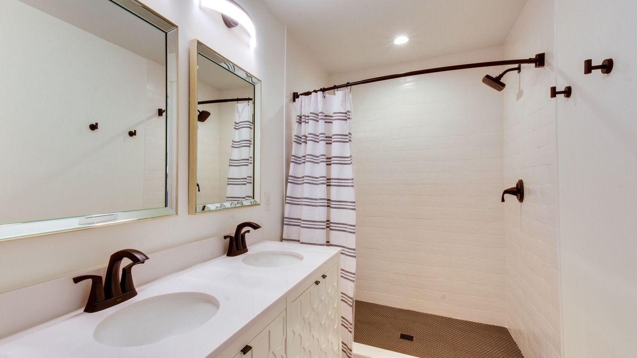Photo of Bathroom in Travelers Rest