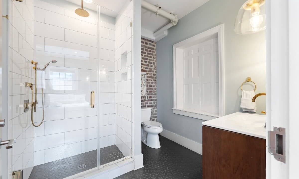 Photo of Bathroom in French Quarter