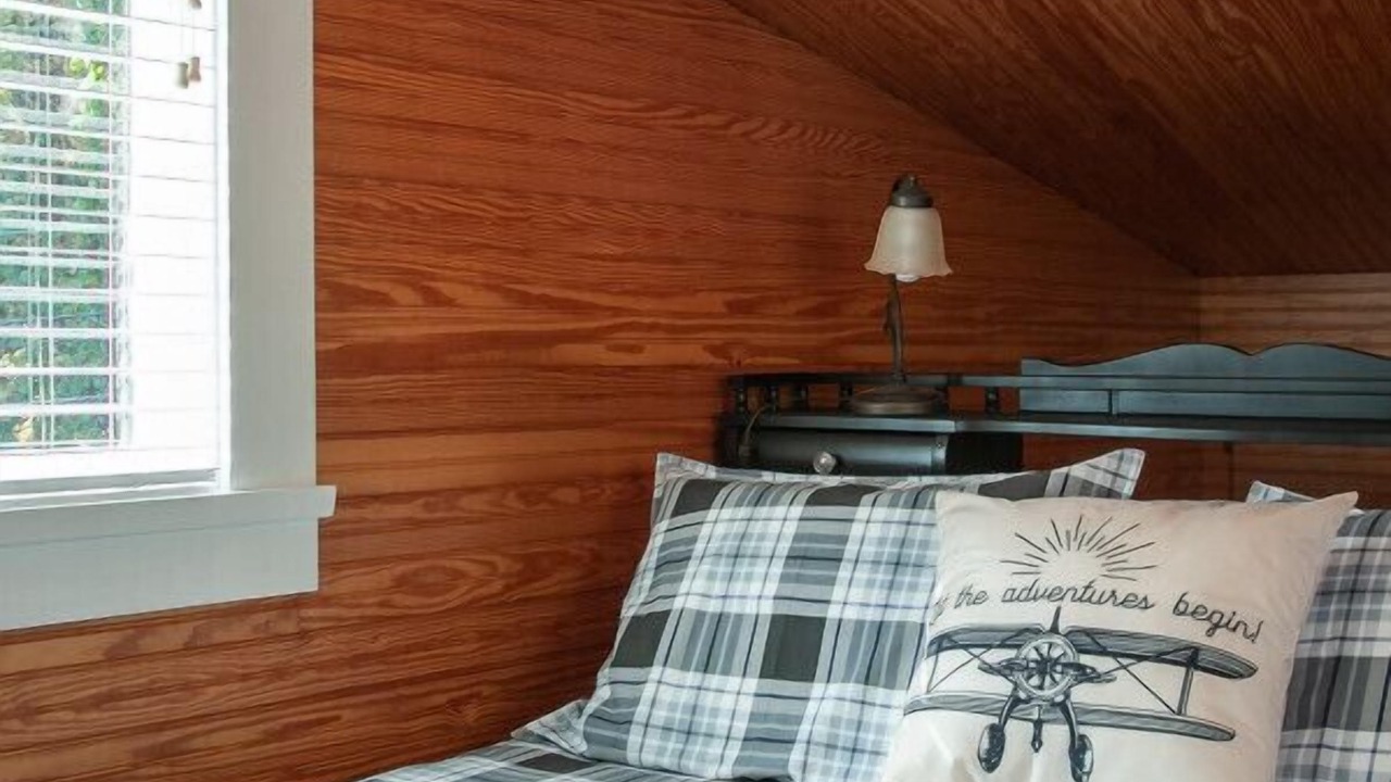 Photo of Bedroom in Knoxville