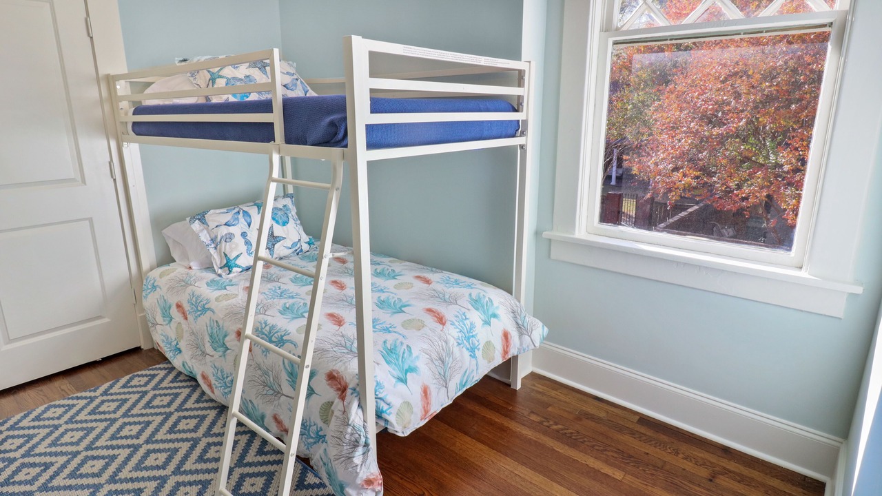 Photo of Bedroom in Central Gardens
