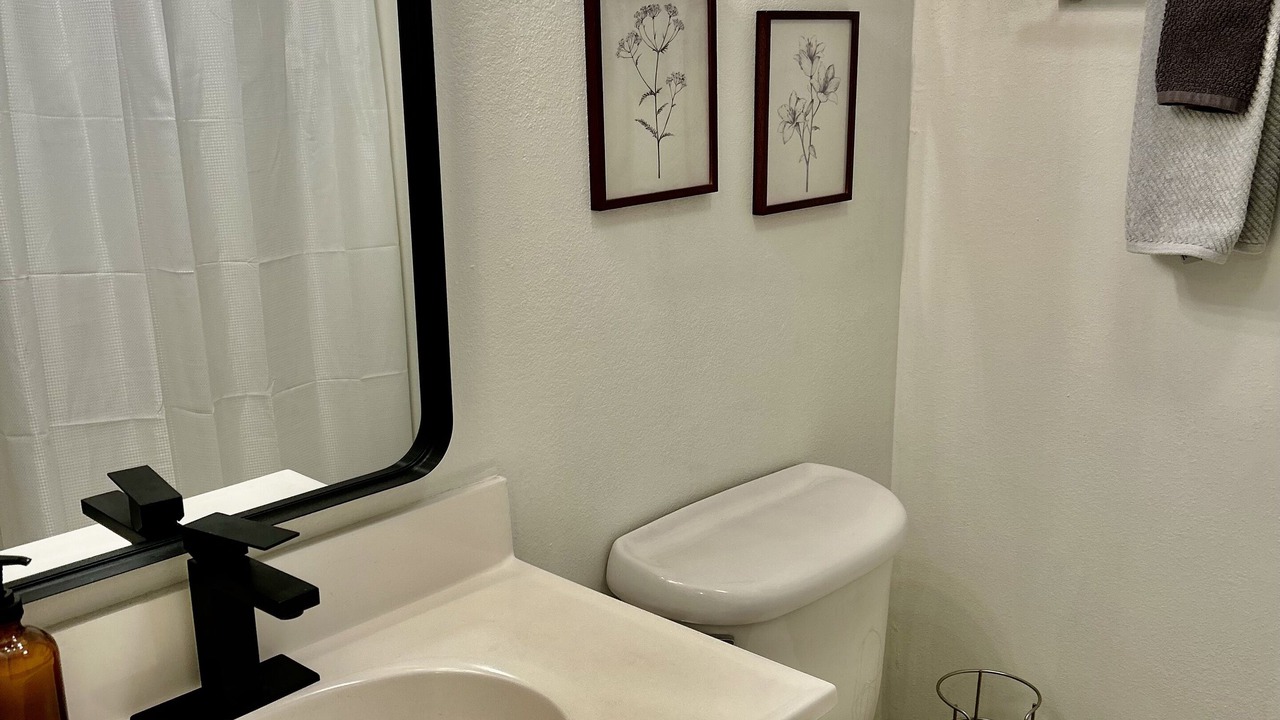 Photo of Bathroom in Candler