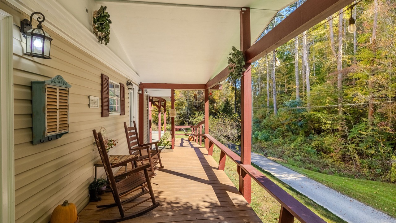 Photo of Patio Balcony in Pittman Center
