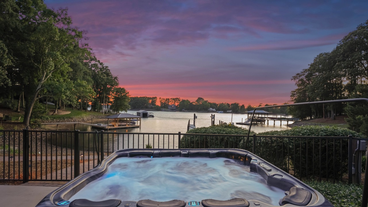 Photo of Outdoor in Mayhew