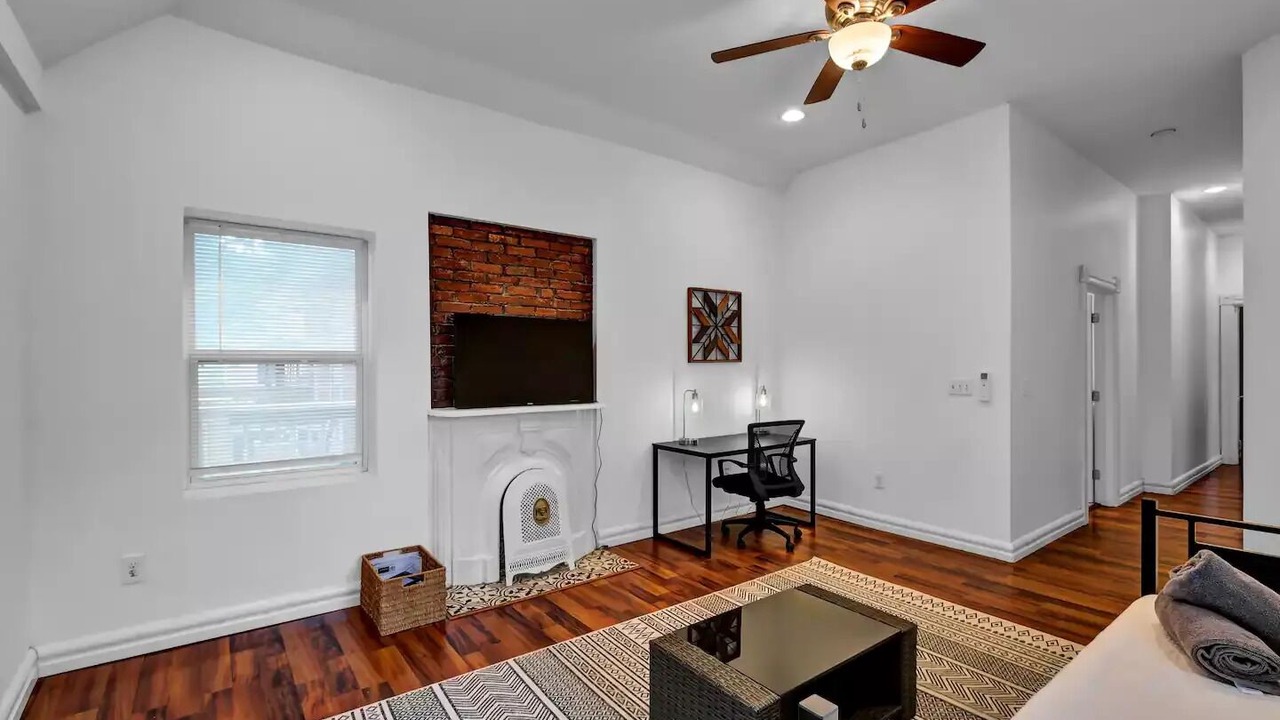 Photo of Bedroom in Shelby Park