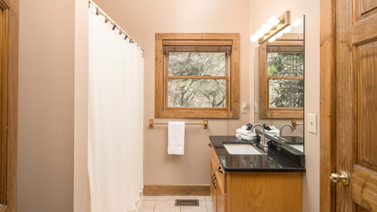 Photo of Bathroom in Blowing Rock