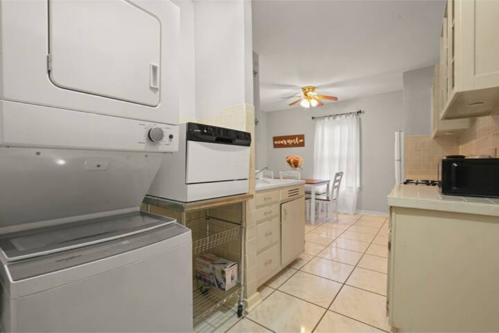 Photo of Kitchen in Knight Park