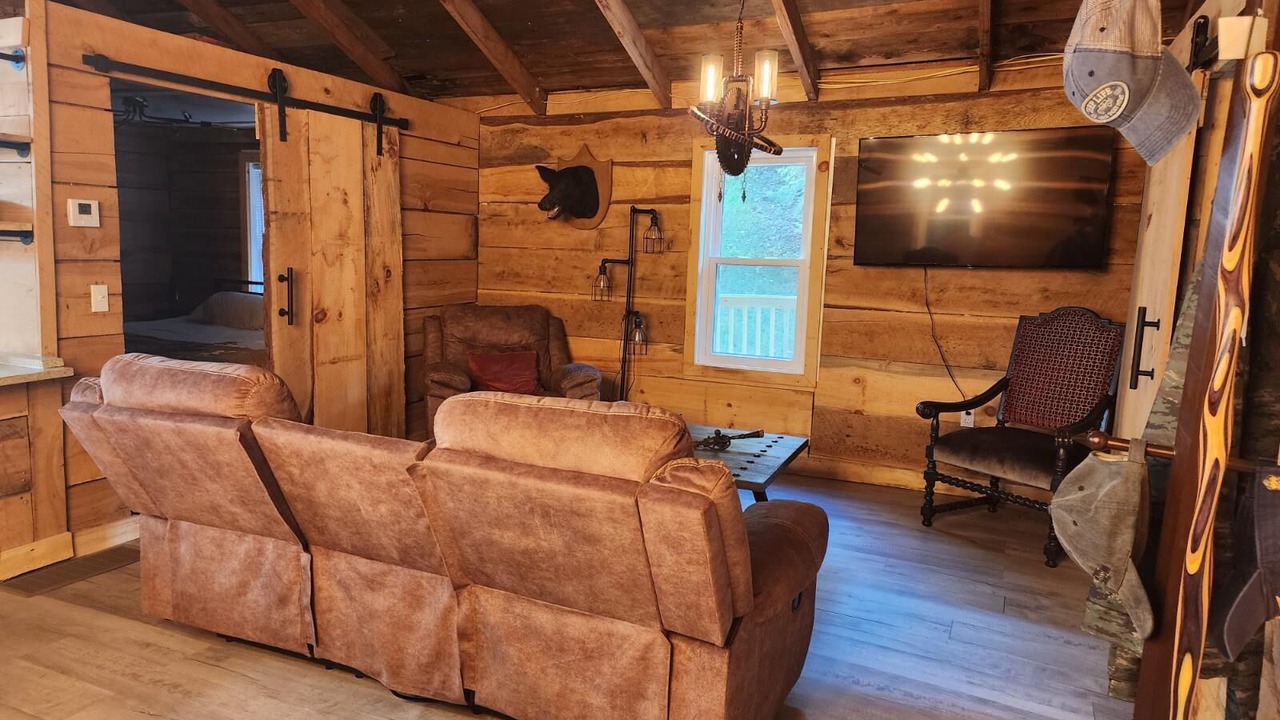 Photo of Livingroom in Bledsoe
