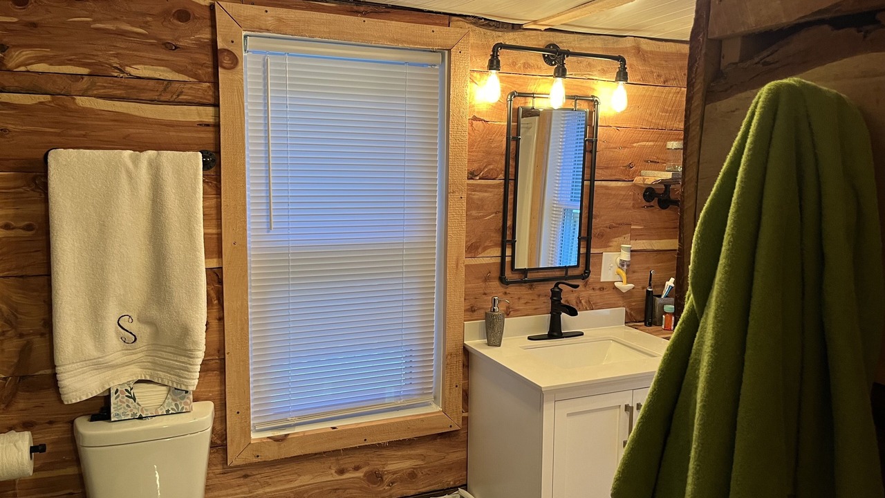 Photo of Bathroom in Bledsoe