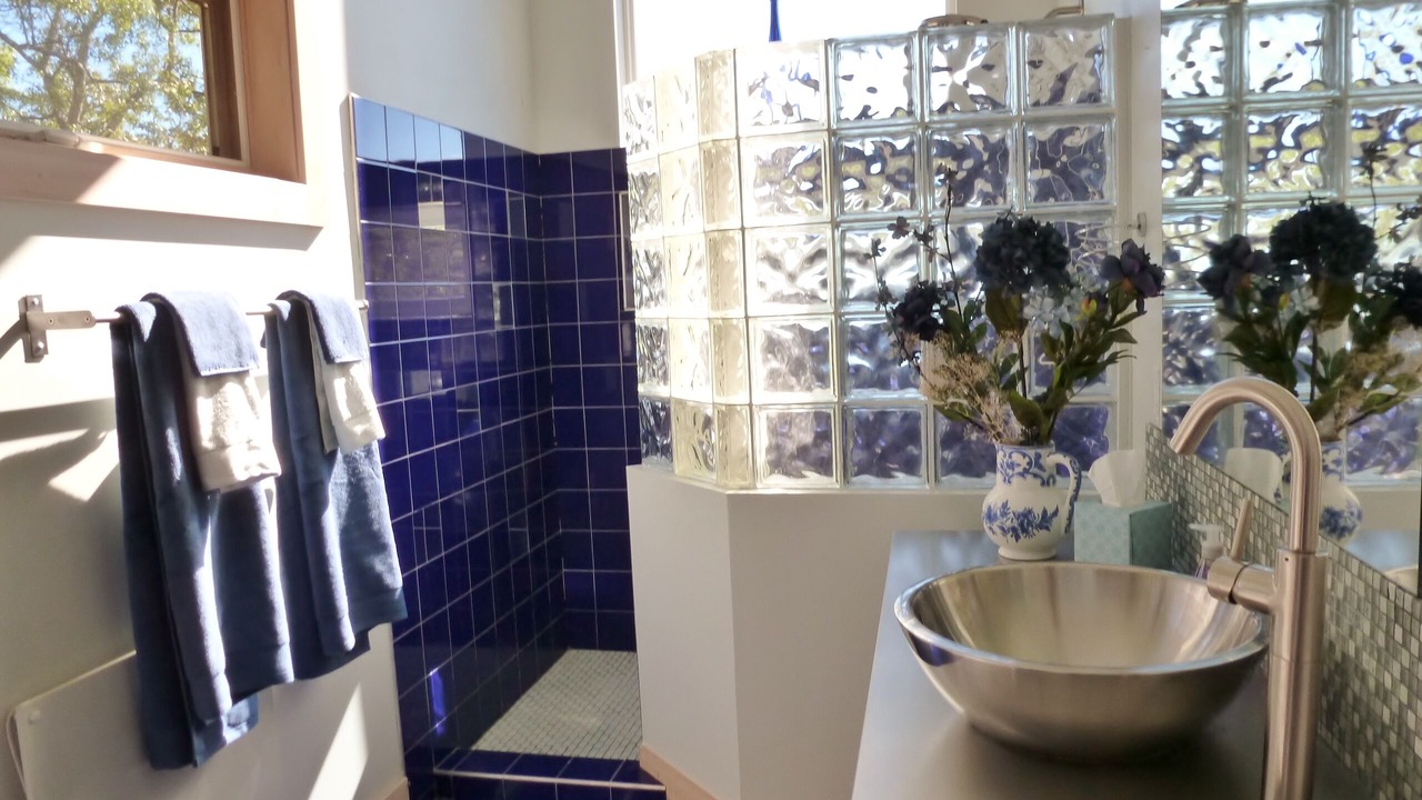 Photo of Bathroom in Black Mountain