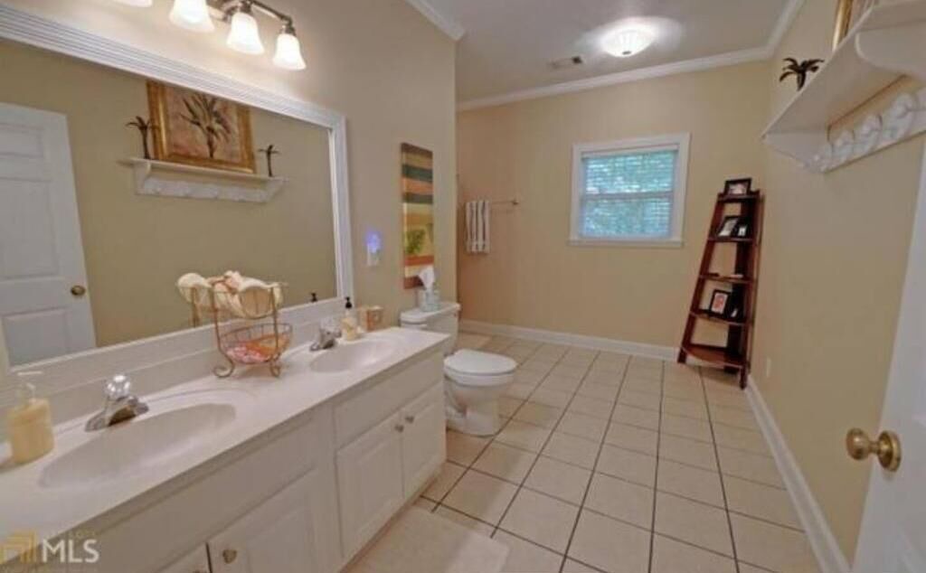 Photo of Bathroom in Martin