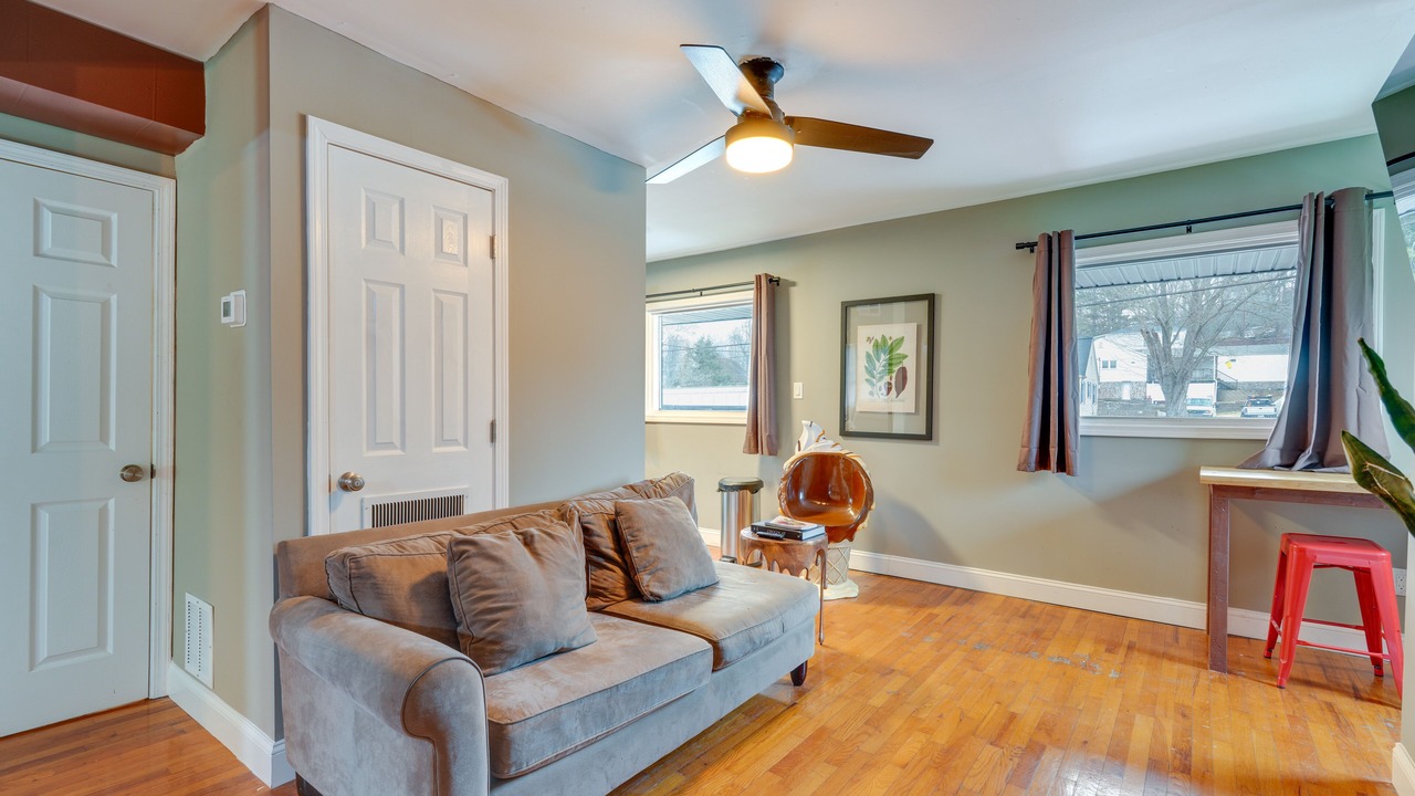 Photo of Bedroom in Kingsport